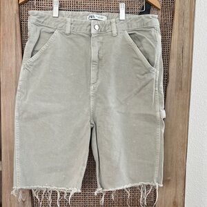 Zara Straight cut Gray Frayed Hem Splatter Shorts